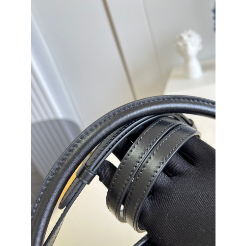 l**is V*t*n petit bucket- 24*19*18.5cm