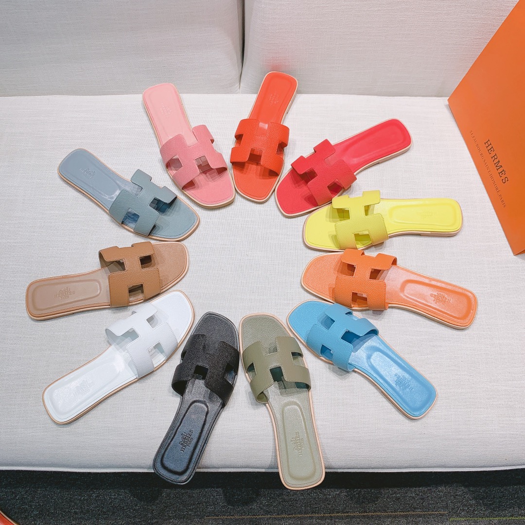 H**mes slippers