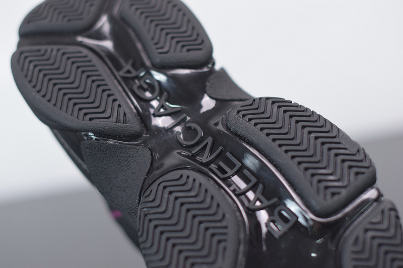 Ba*len*cia*ga triple s