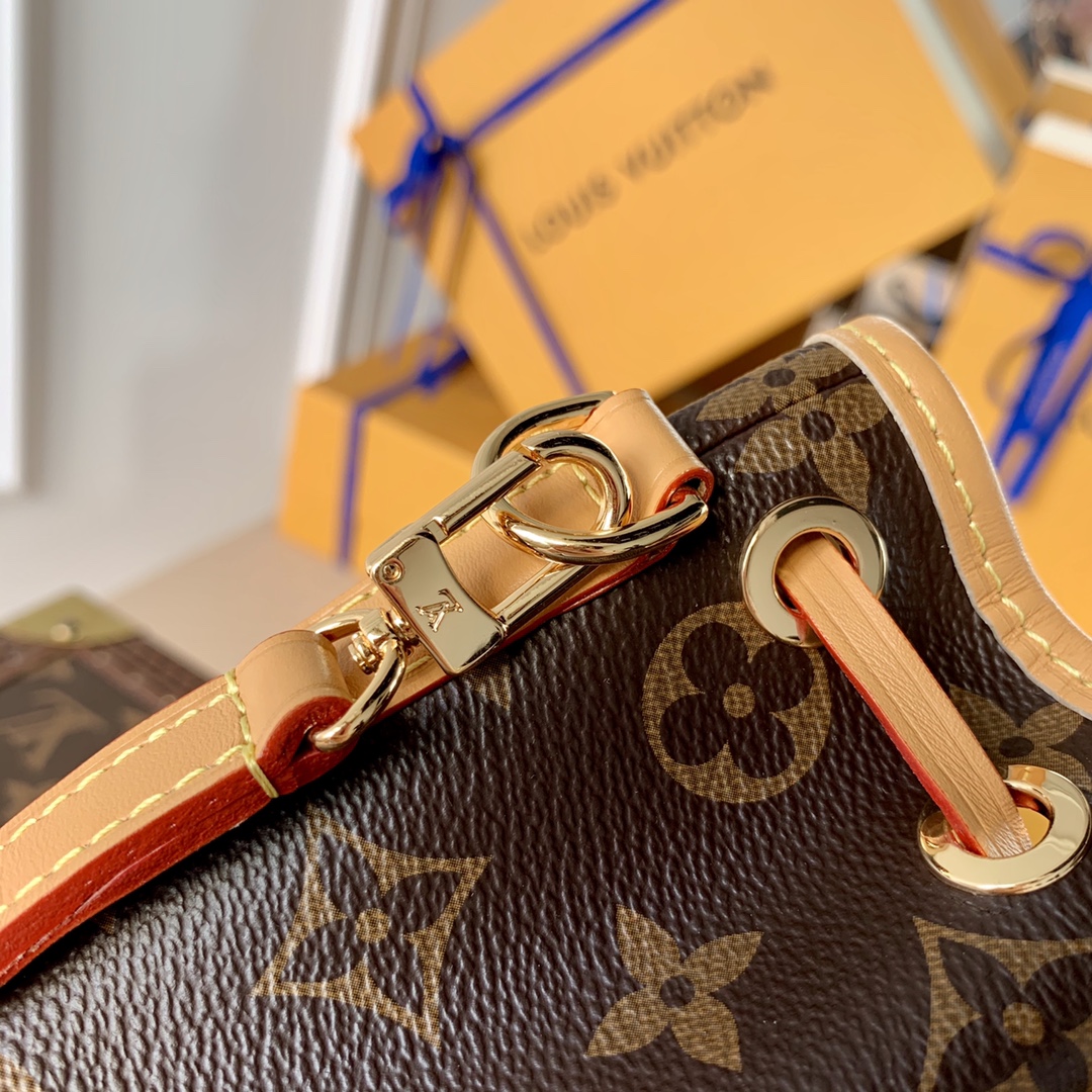 l**is V*t*n nano noé-13*16*10cm