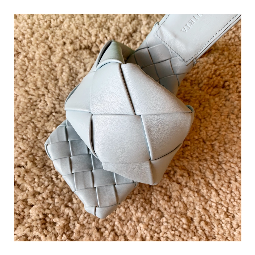 Bo*te*ga ve*ne*ta sandals