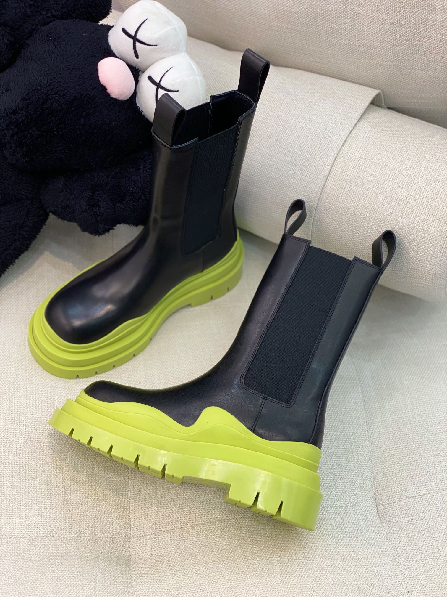 Bo*te*ga ve*ne*ta boots