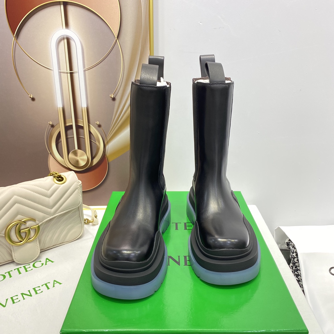Bo*te*ga ve*ne*ta boots