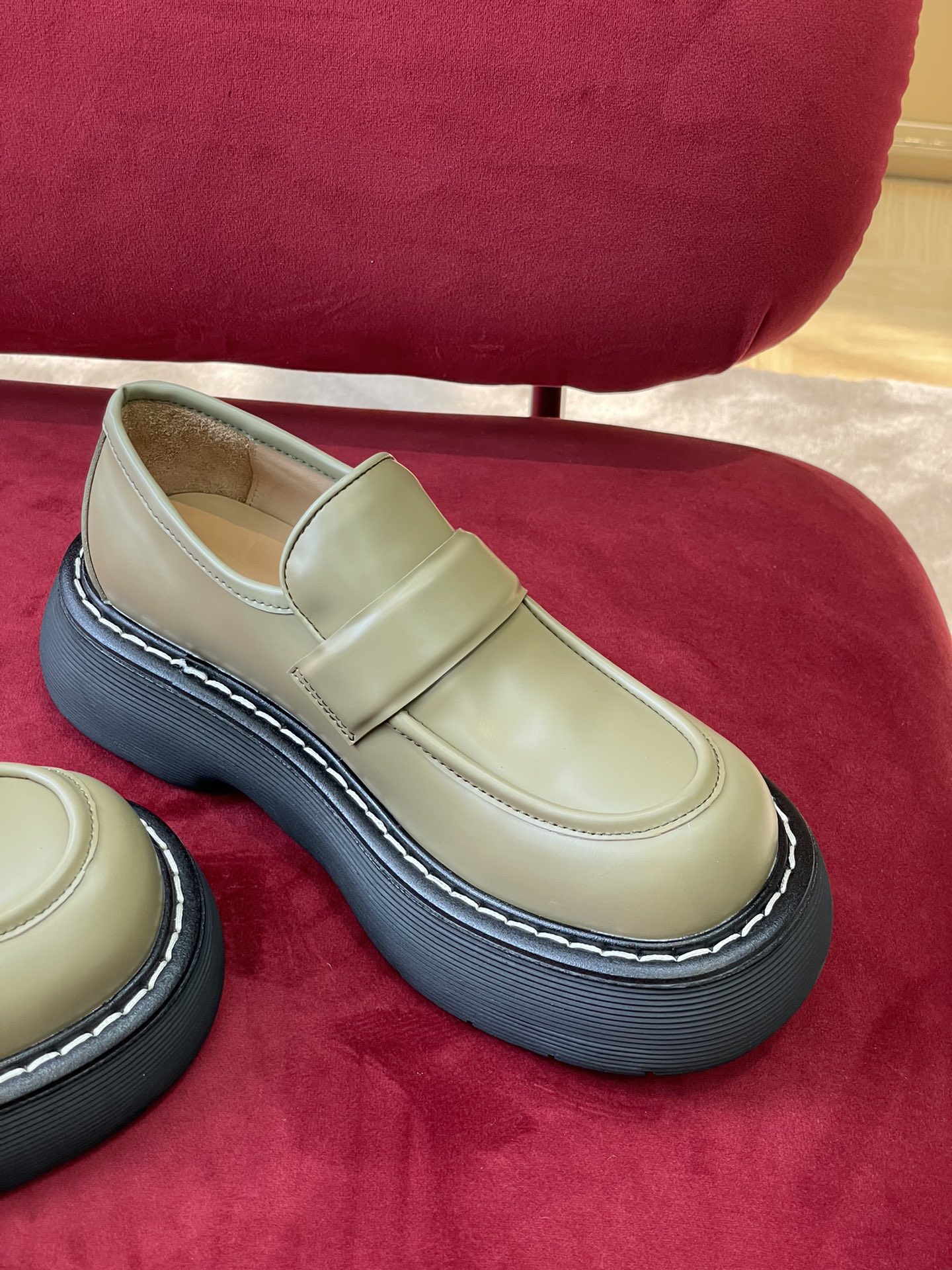 Bo*te*ga ve*ne*ta bounce boots(size 35-45)