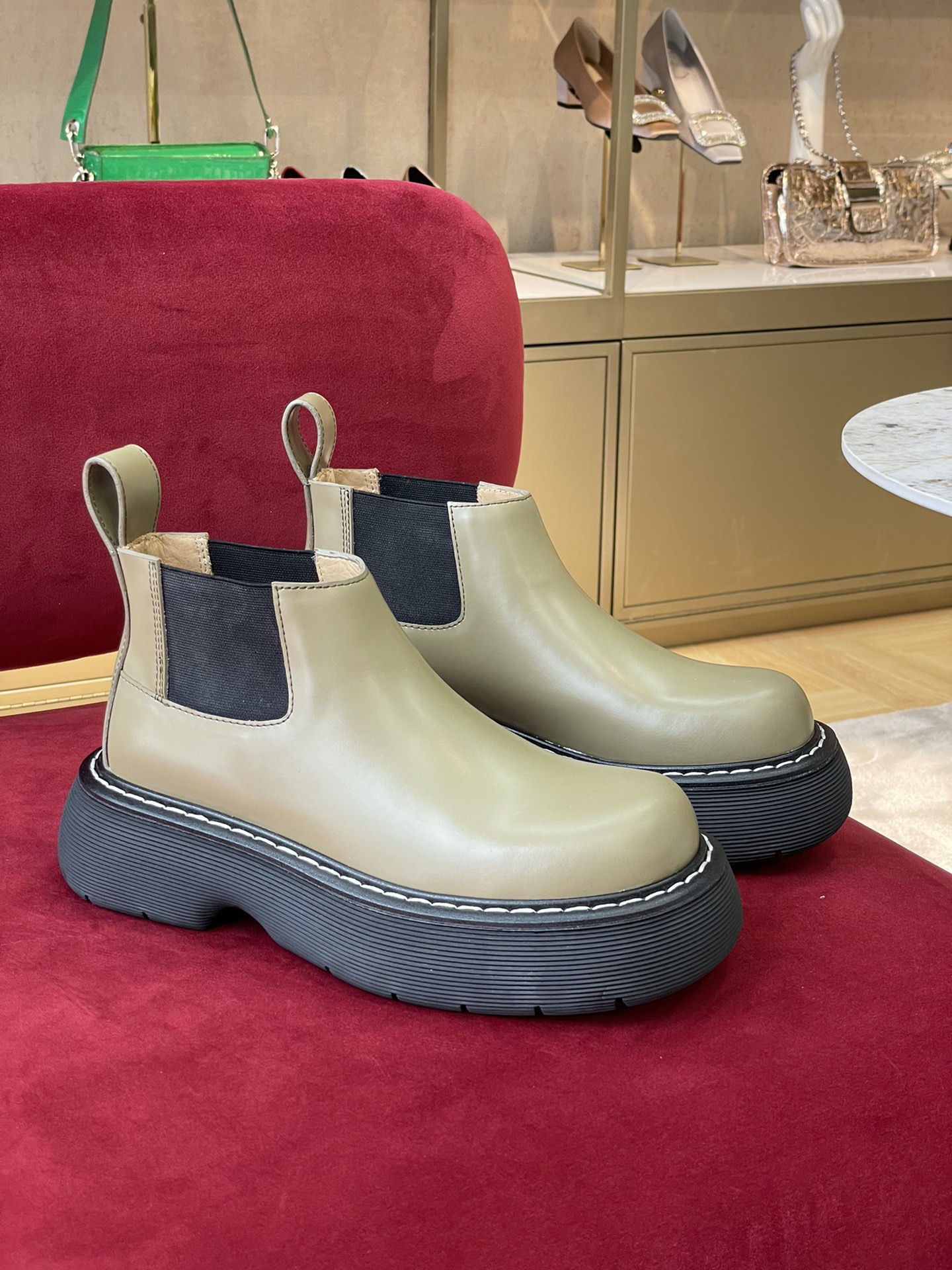 Bo*te*ga ve*ne*ta bounce boots(size 35-45)