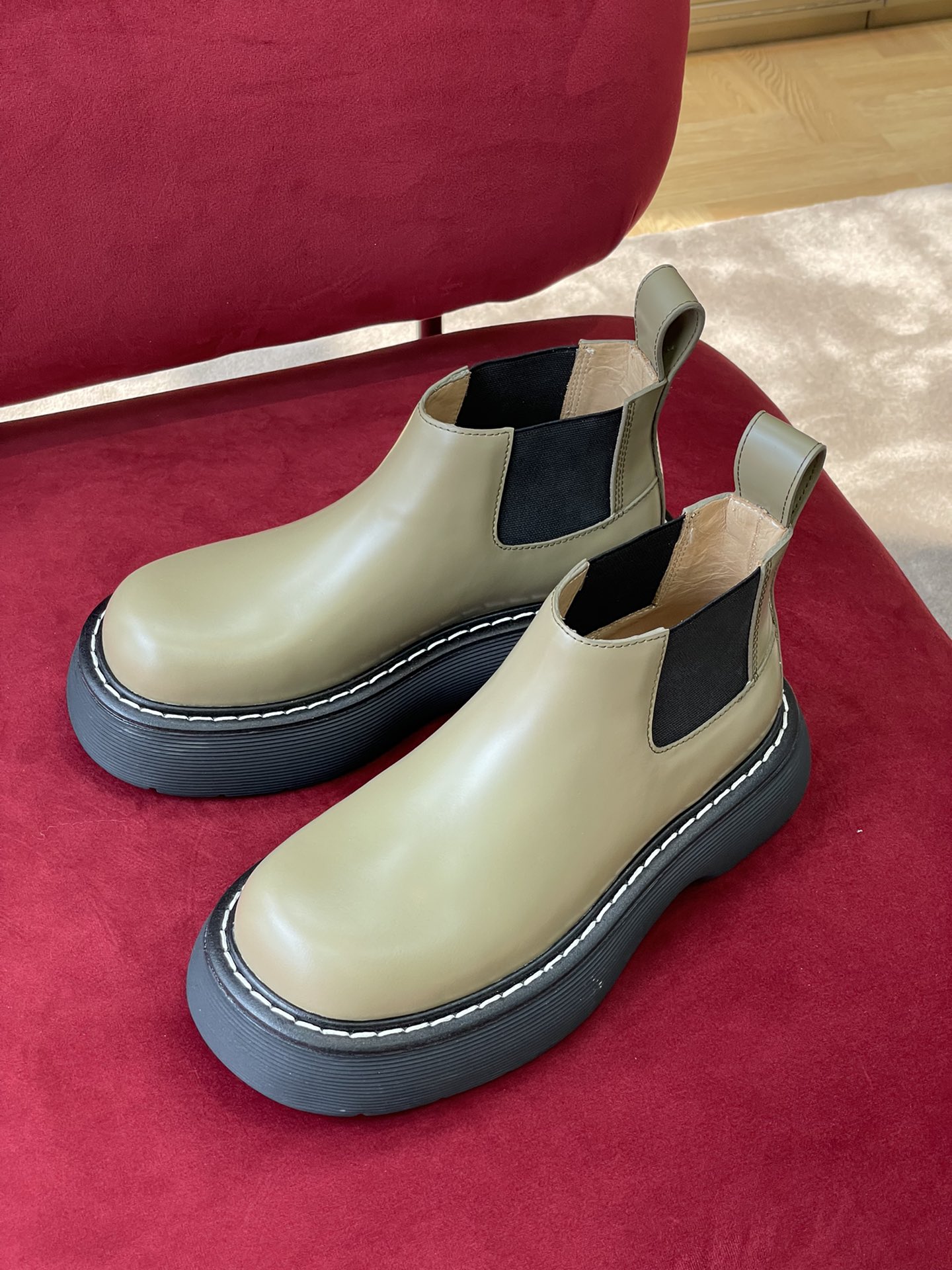 Bo*te*ga ve*ne*ta bounce boots(size 35-45)