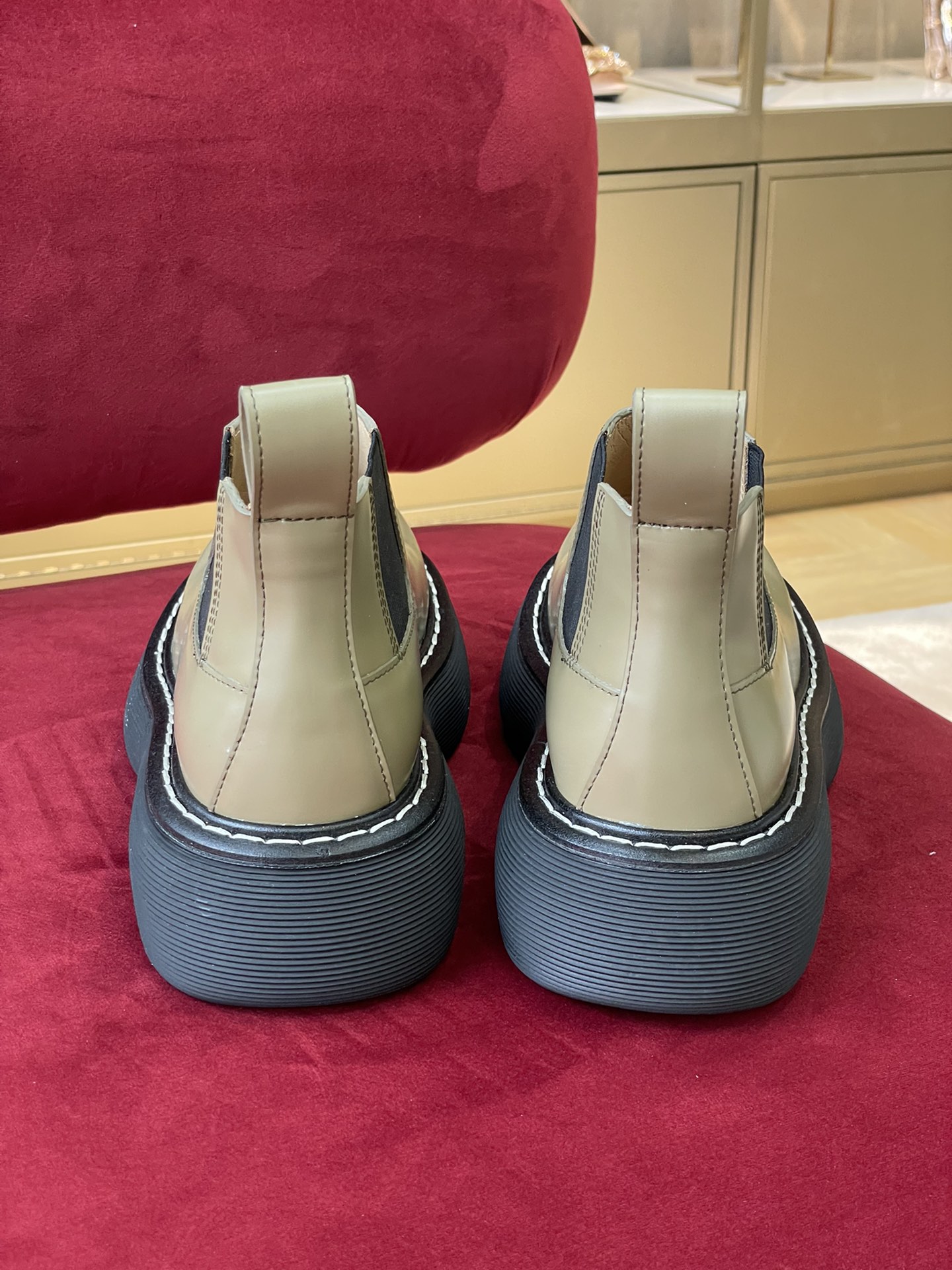 Bo*te*ga ve*ne*ta bounce boots(size 35-45)