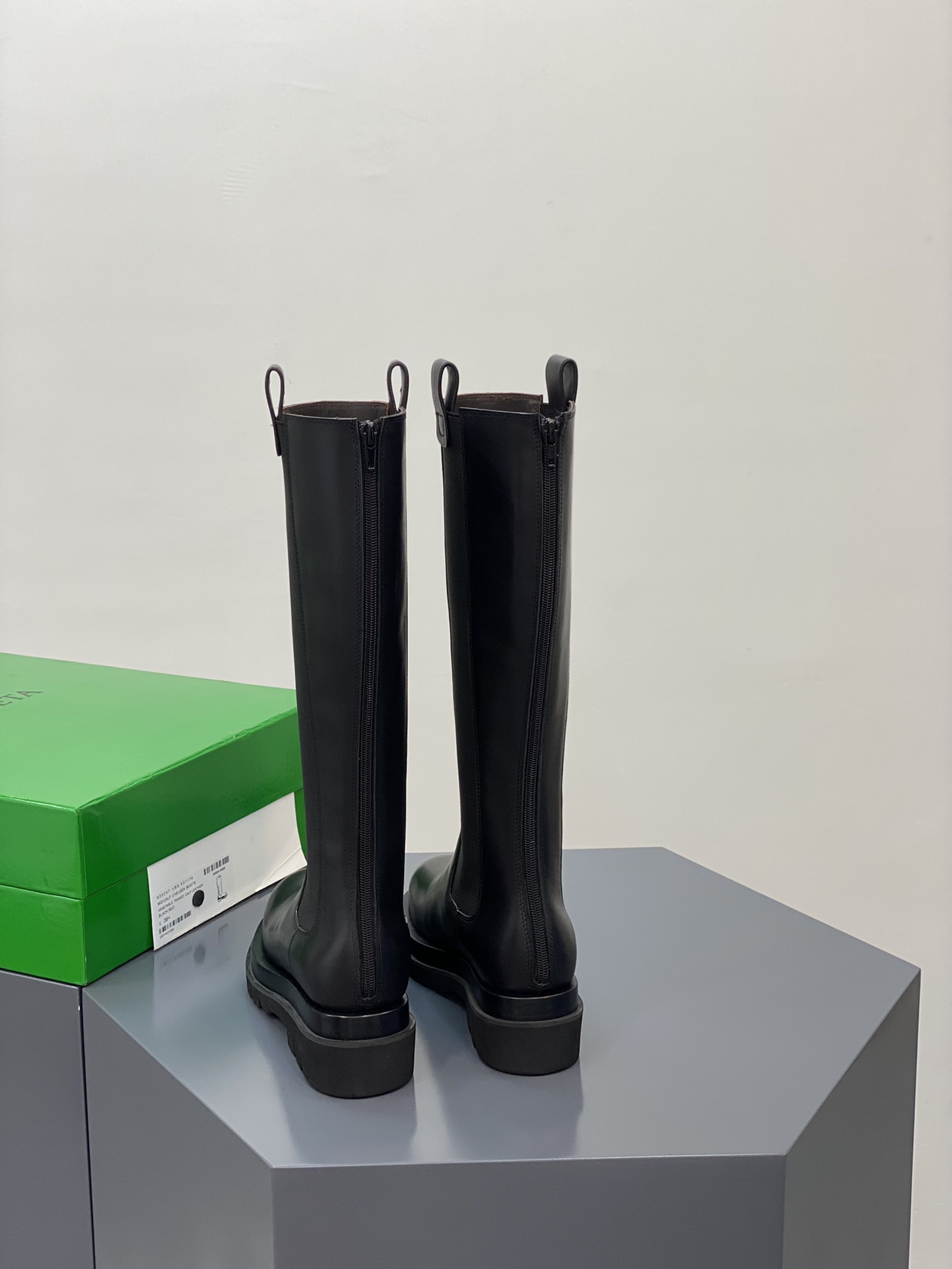 Bo*te*ga ve*ne*ta boots