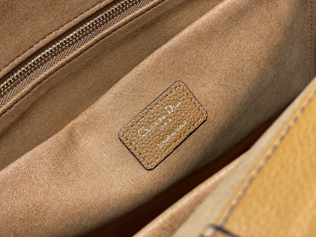 D*or small book tote-36.5cm