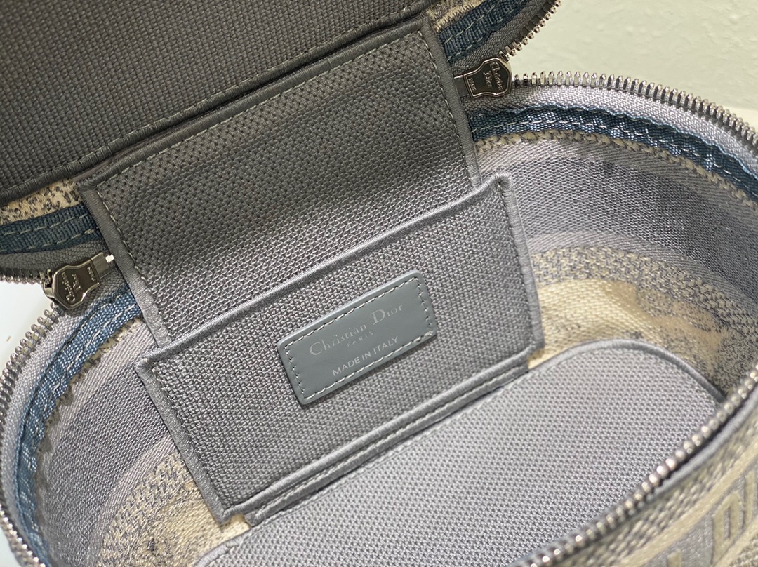 D*or cosmetic bag-18*.5*13*10.5cm