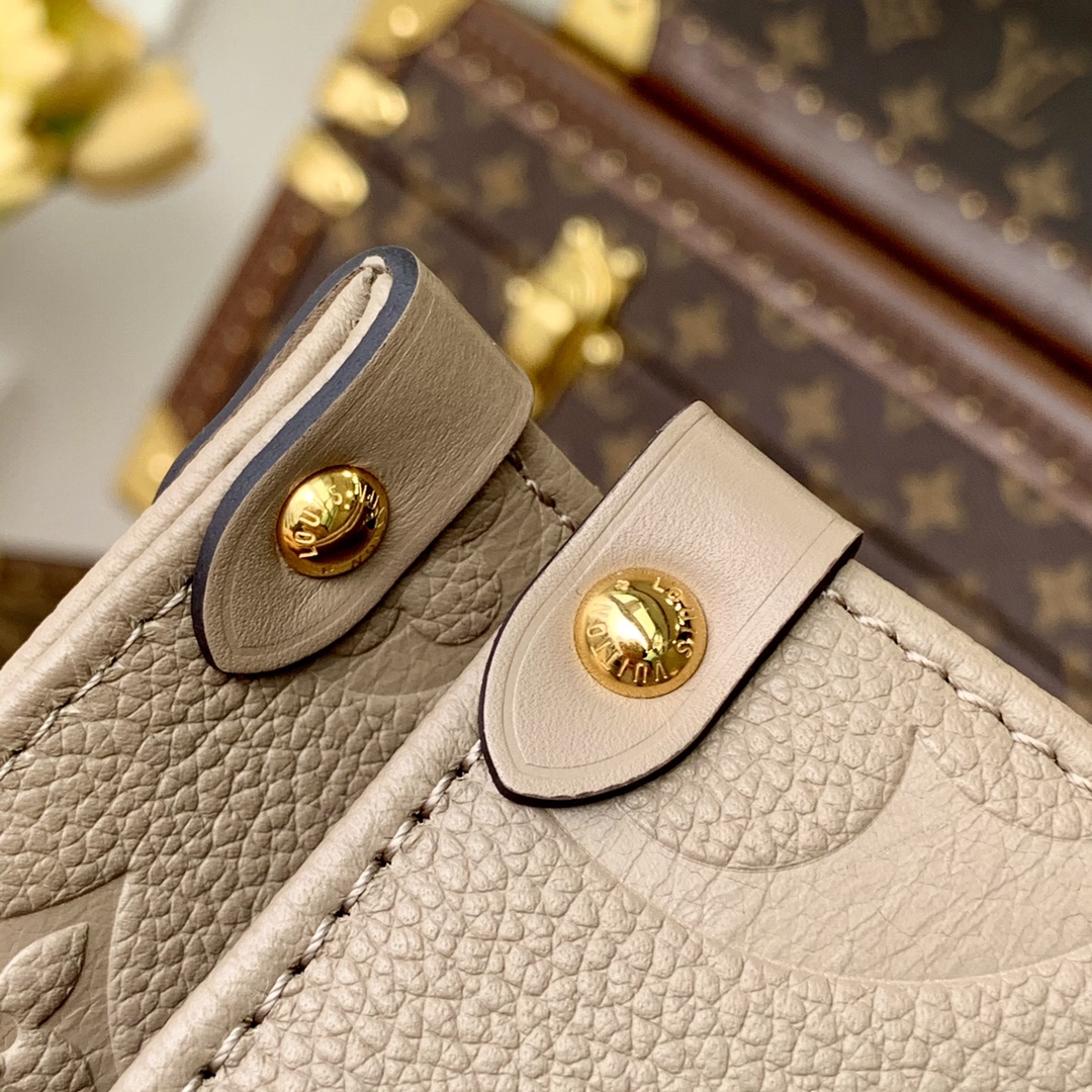 l**is V*t*n onthego handbag-28*11*19cm