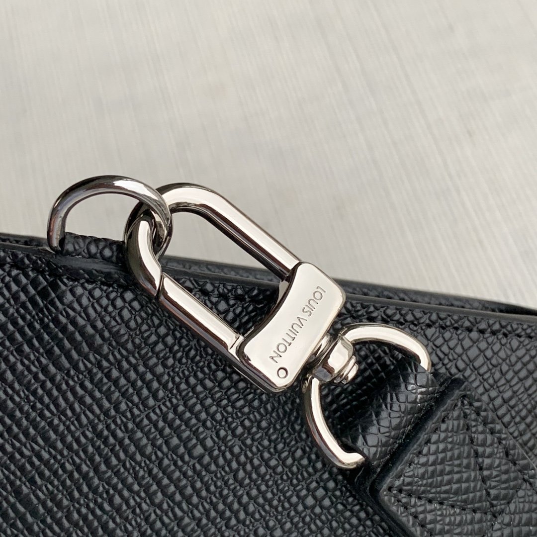 l**is V*t*n zippy dragonne m69409-19*10cm