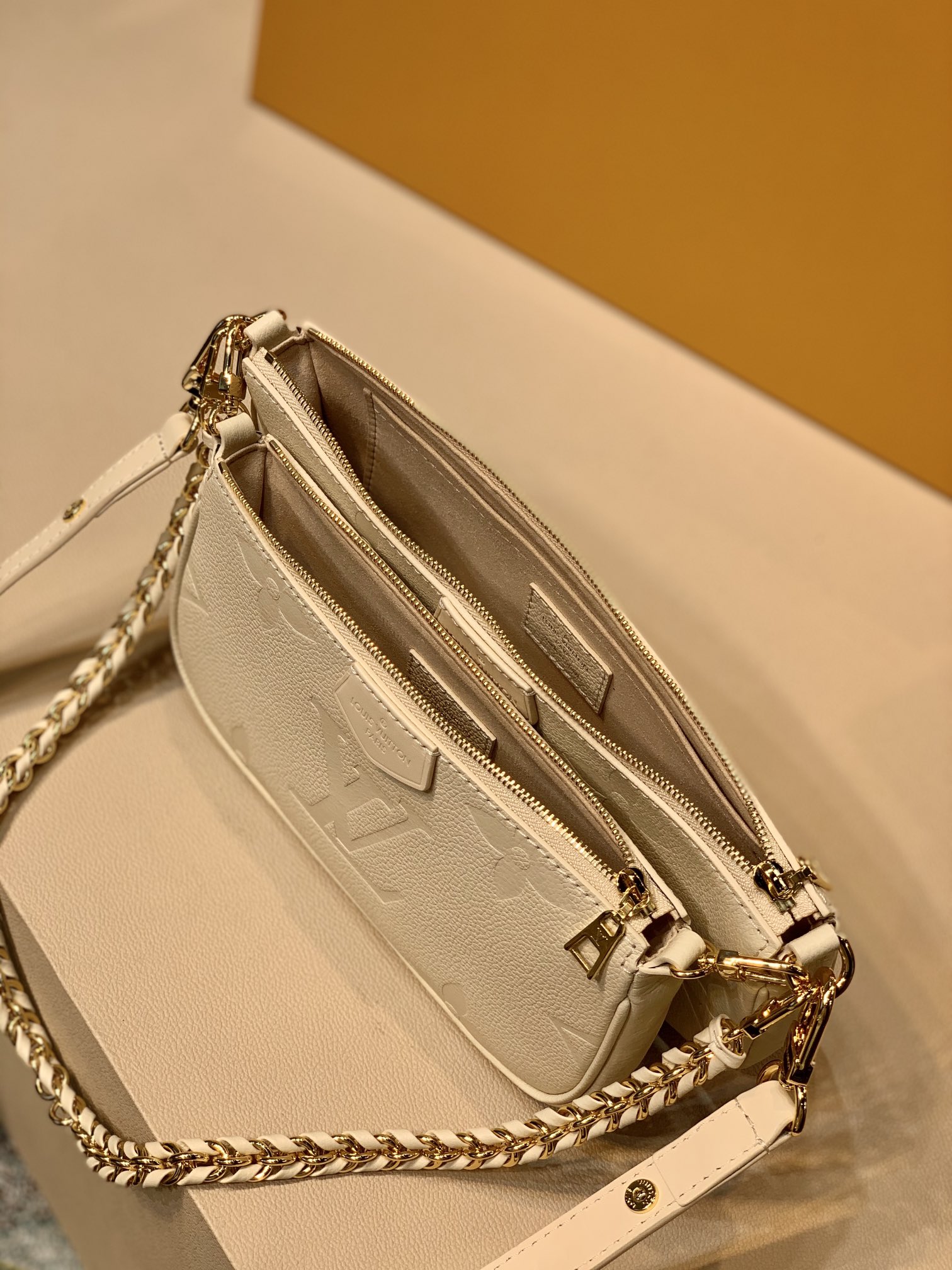 l**is V*t*n multi pochette accessoires-25*13&20*11*10cm