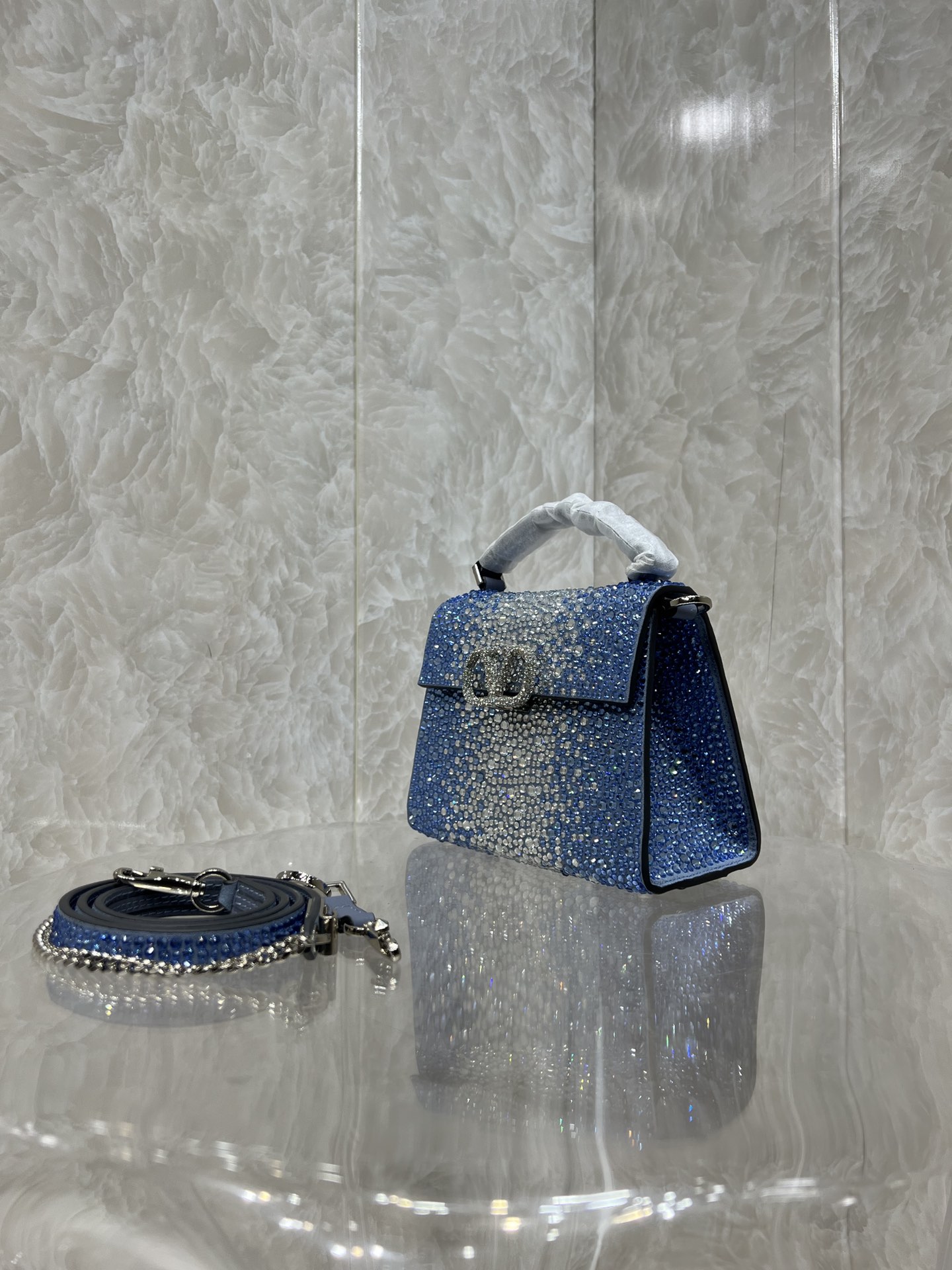 Valentino Vlogo Signature Chain Bag-19*13*9CM