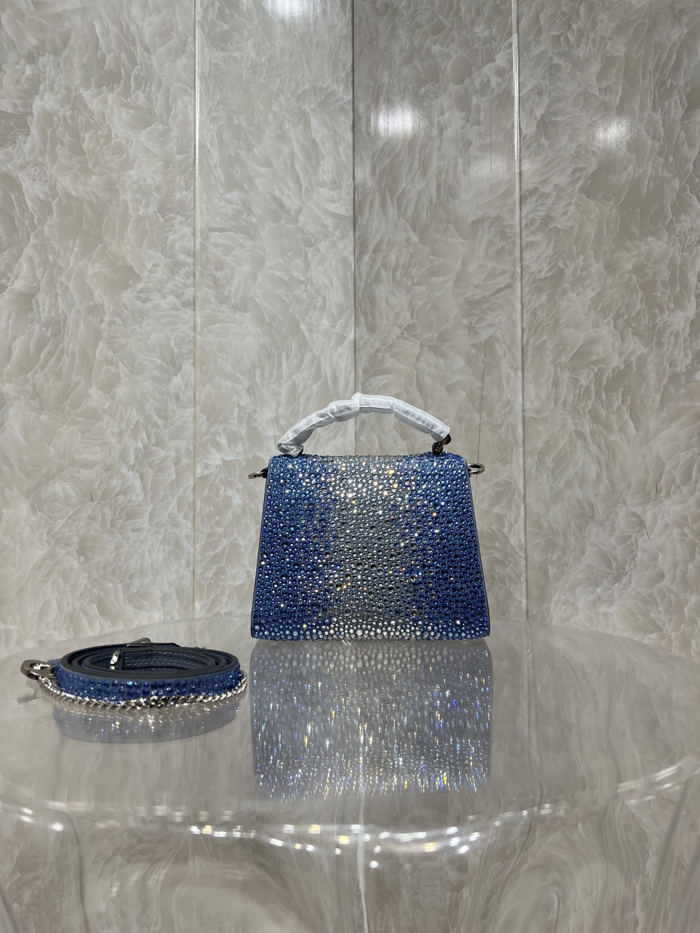 Valentino Vlogo Signature Chain Bag-19*13*9CM