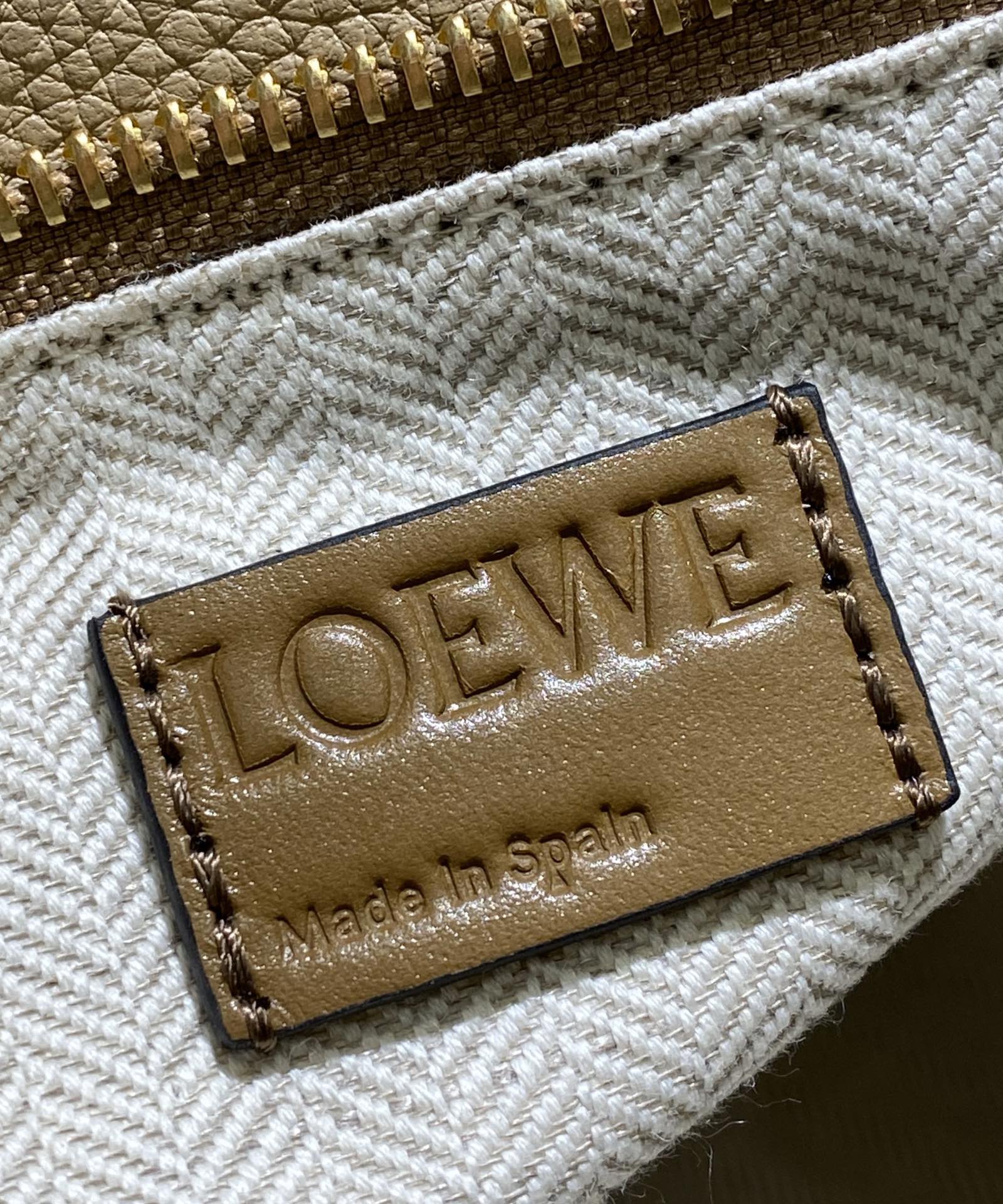 Loewe Puzzle Medium Bag-29*18*12CM