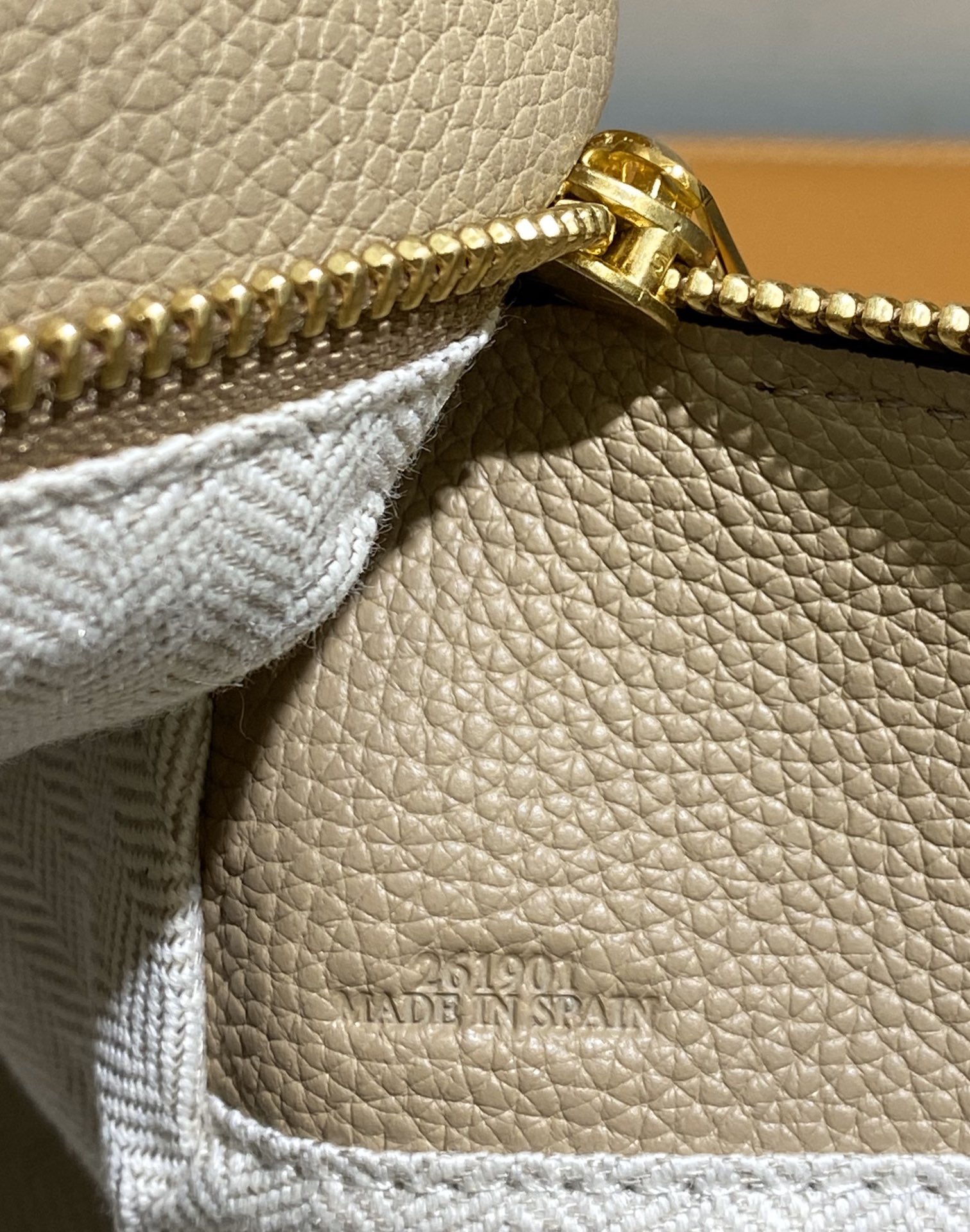 Loewe Puzzle Medium Bag-29*18*12CM