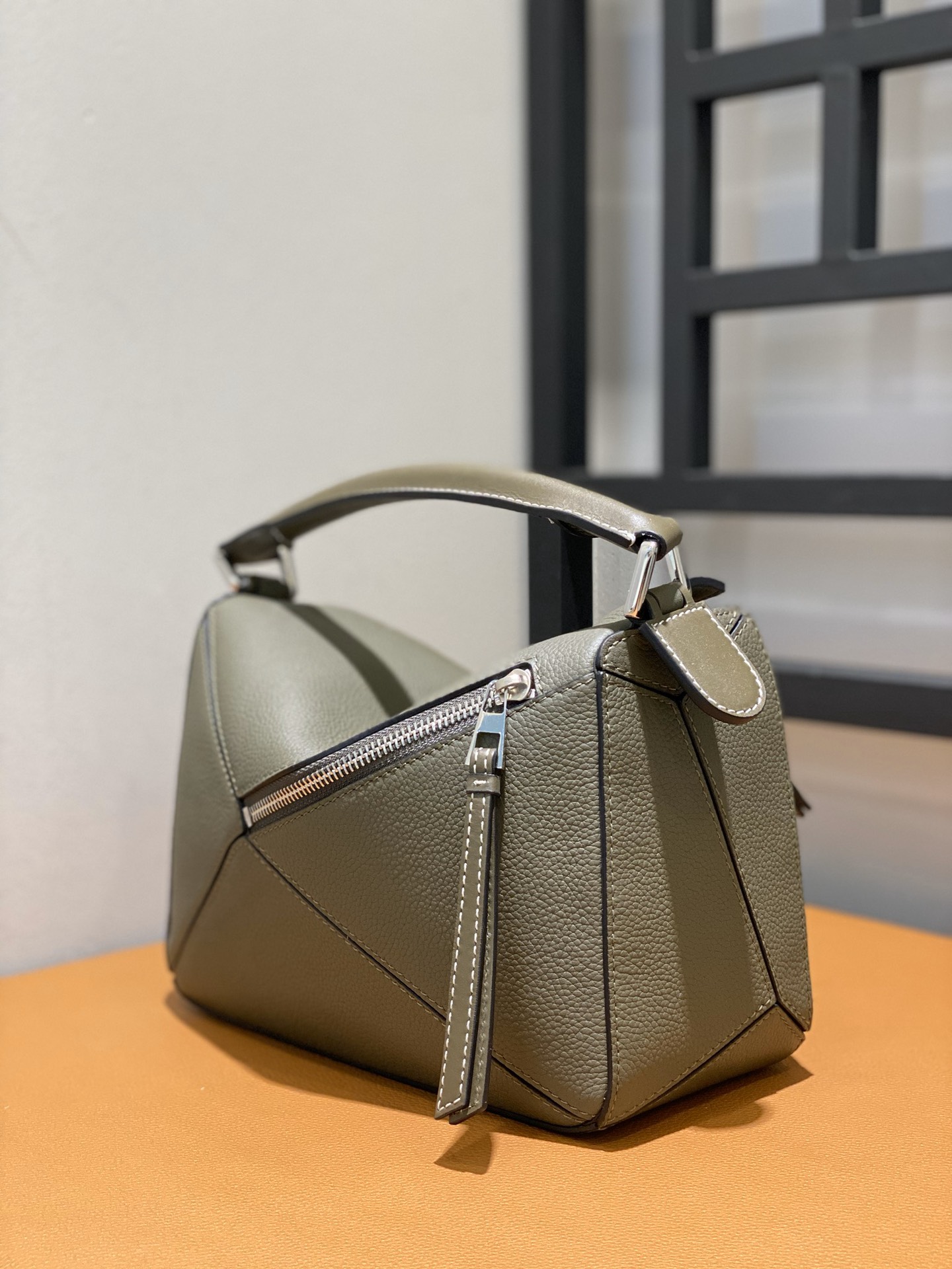 Loewe Puzzle Small Bag-24*10*14CM