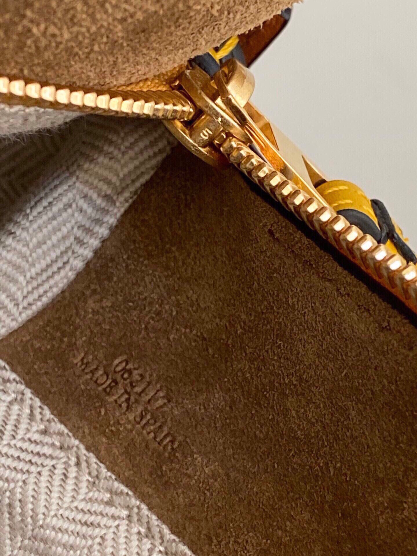 Loewe Puzzle Small Bag-24*10*14CM