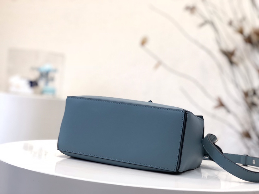 Loewe Puzzle Small Bag-24*10*14CM