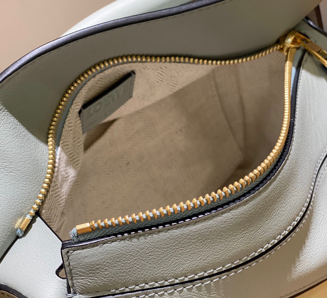 Loewe Puzzle Small Bag-24*10*14CM