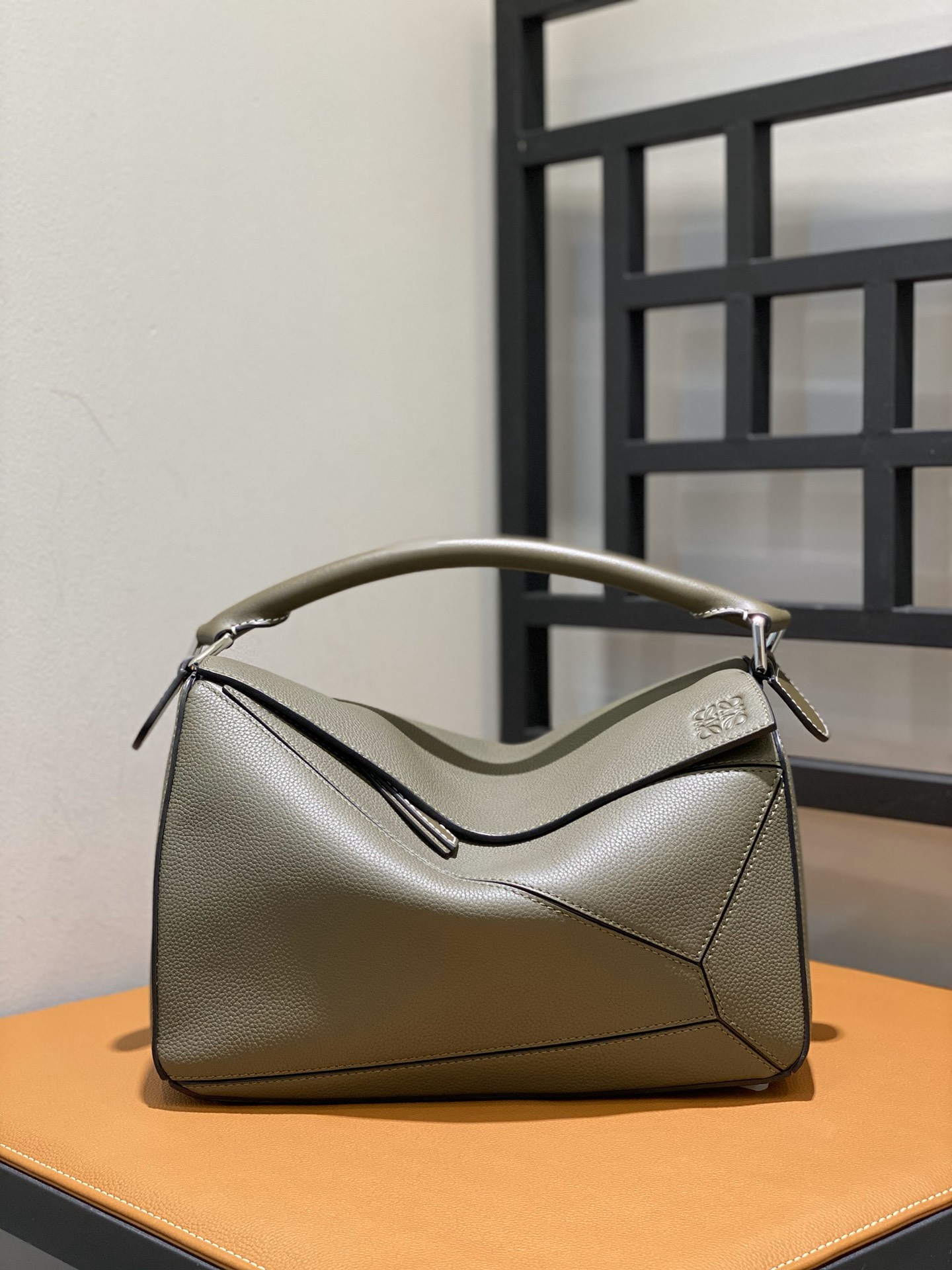 Loewe Puzzle Medium Bag-29*18*12CM