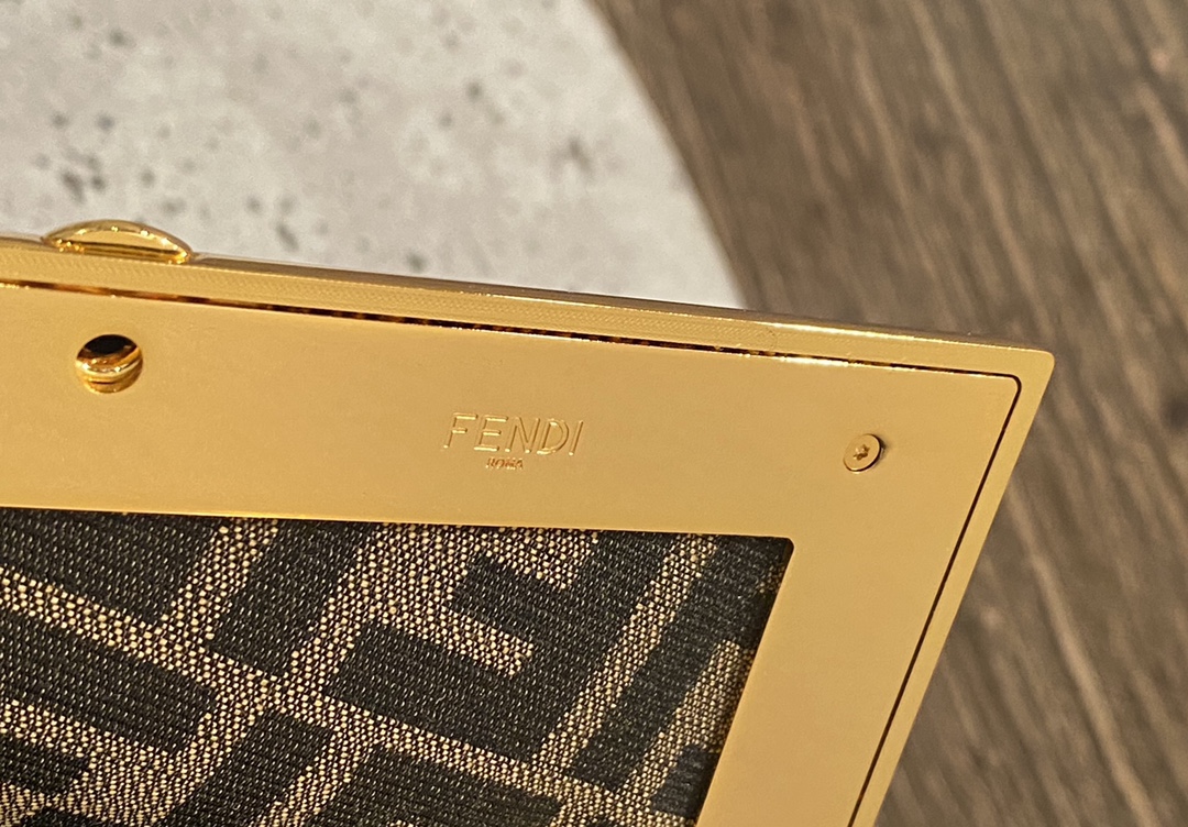 F**di first bag-26*18*9.5/32.5*23.5*15cm(black)