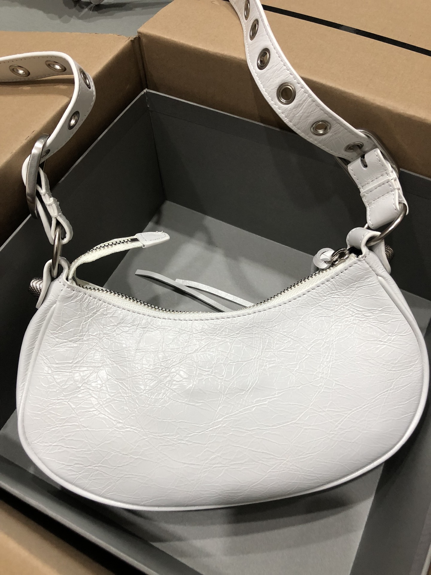 Balenciag Le Cagole Handbags-26*16*10CM
