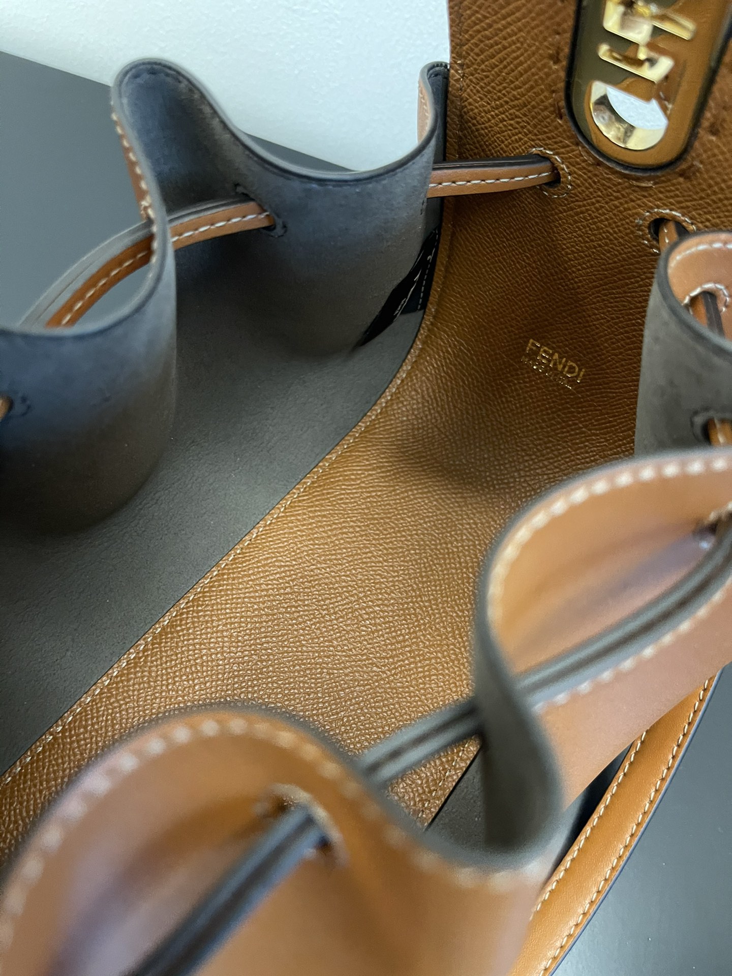 F**di pomodorino-21.5x14x17cm