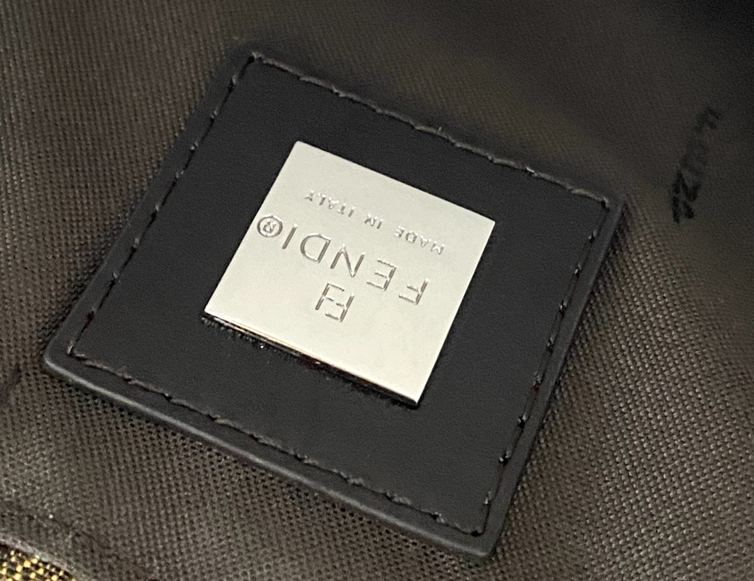 F**di vintage handbags-27*7*18cm