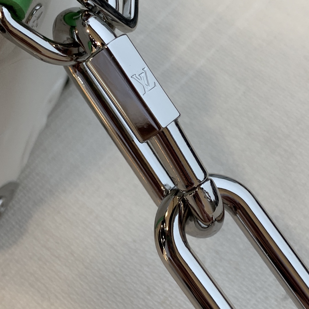 l**is V*t*n mini soft trunk m80033-18.5 x13x8cm