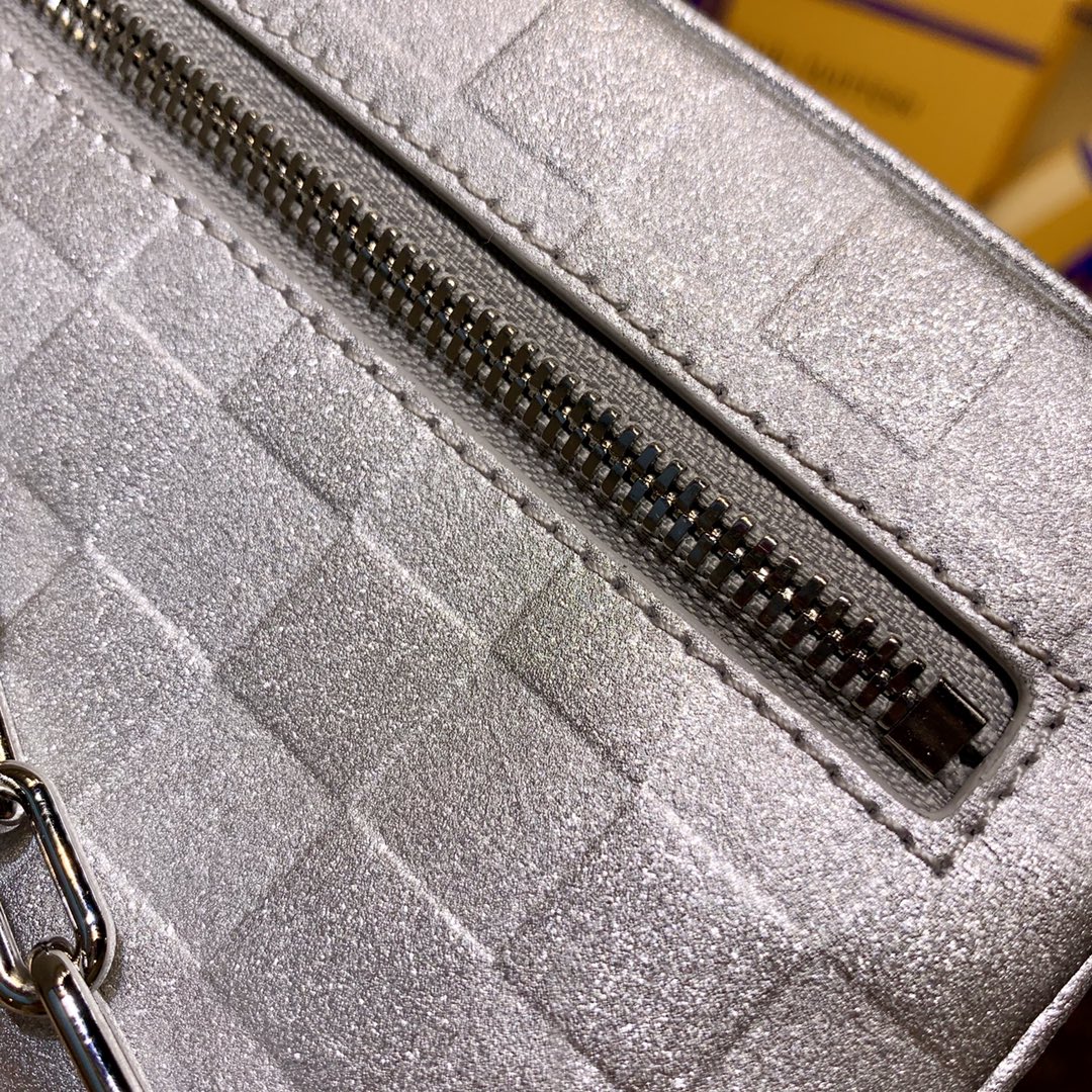 l**is V*t*n mini soft trunk-m59726 -18*13*8m