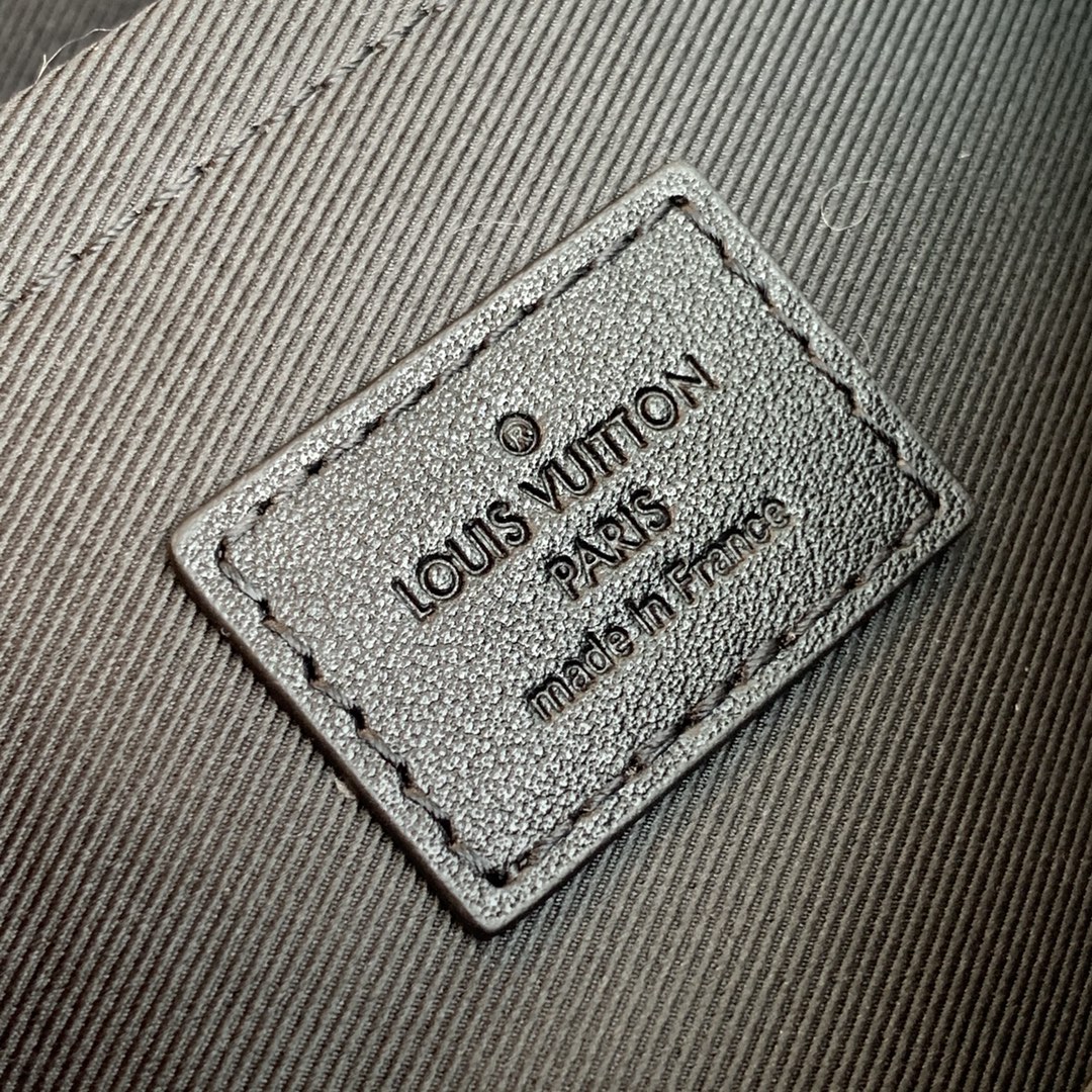 l**is V*t*n s lock bag-m45806-22*18*8cm