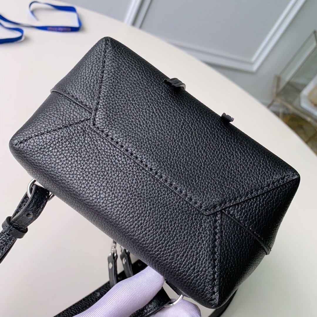 l**is V*t*n backpack m54573-16*19.4*10cm