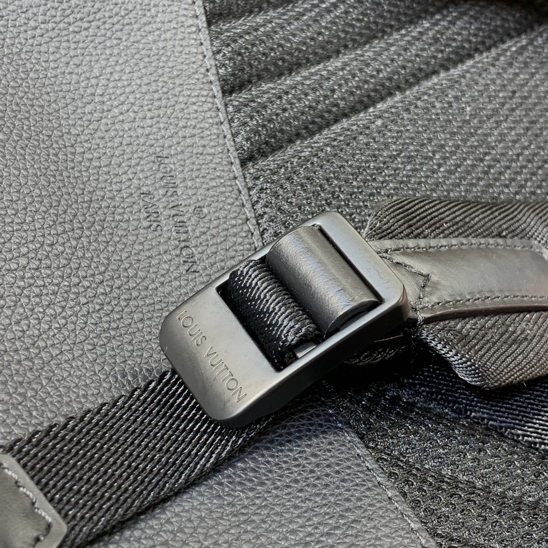 l**is V*t*n aerogram backpack m57079-43*30*14cm