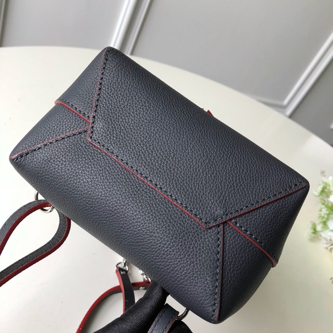 l**is V*t*n backpack m54573-16*19.4*10cm