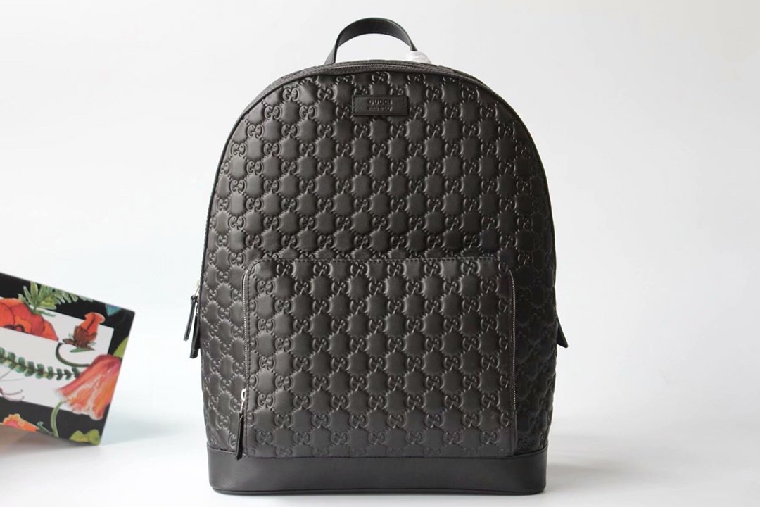 G*u*i backpack-32*41*15cm