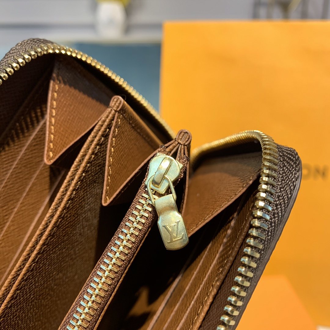 l**is V*t*n zippy wallet n63503-19*10*2cm