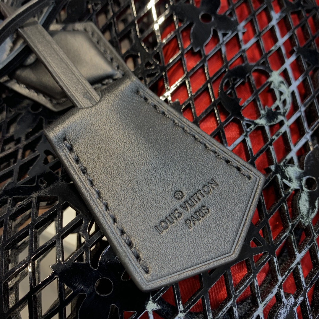 l**is V*t*n neo alma pm-32×24×15cm