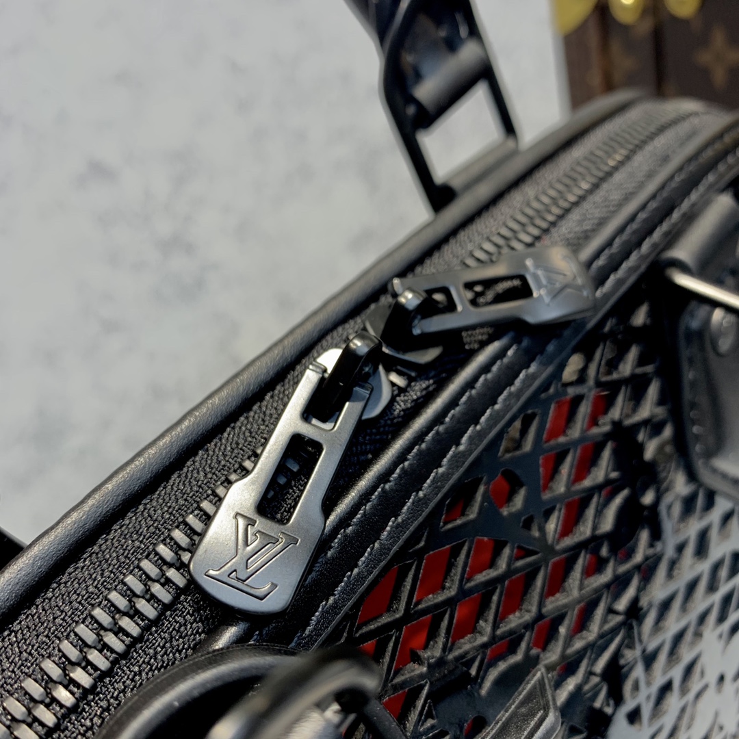 l**is V*t*n neo alma pm-32×24×15cm