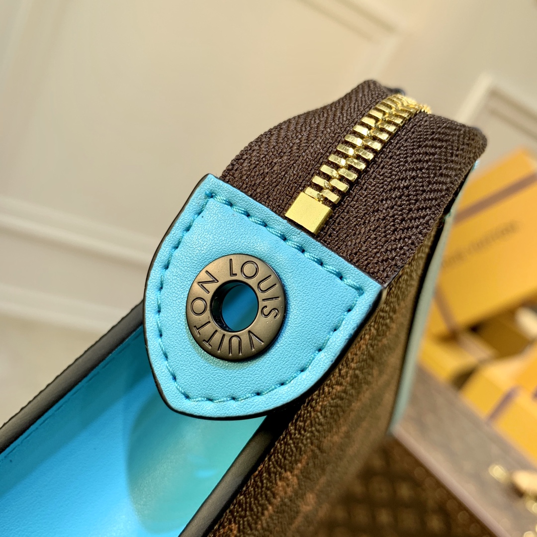 l**is V*t*n m81204 pochette voyage-27*21*6cm