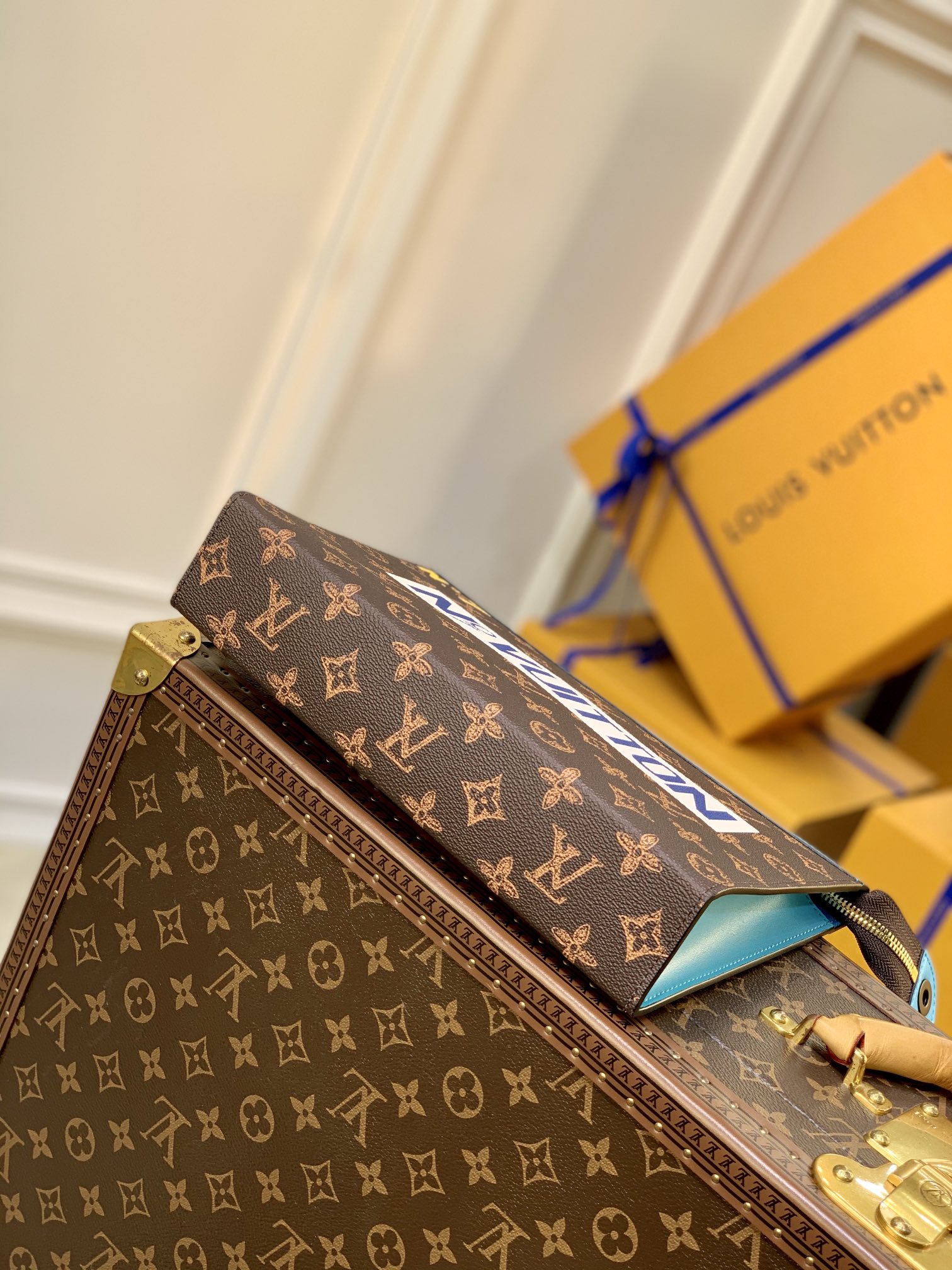 l**is V*t*n m81204 pochette voyage-27*21*6cm