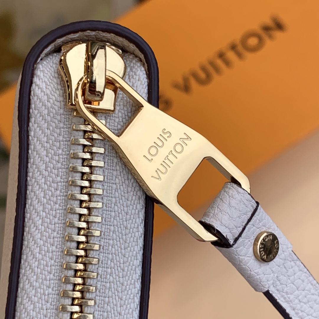 l**is V*t*n zippy wallet m69994-19*10*2cm