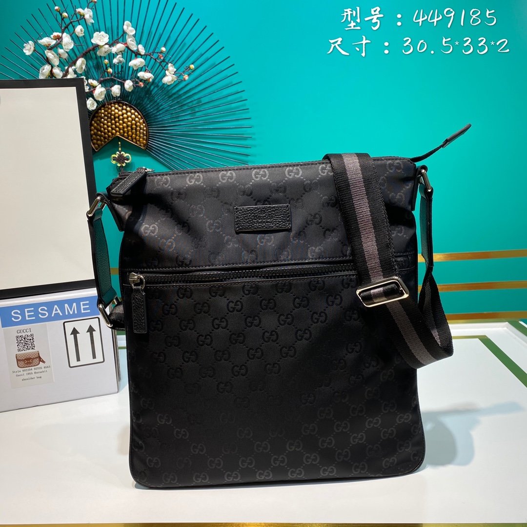 G*u*i crossbody bag-31*33*2cm