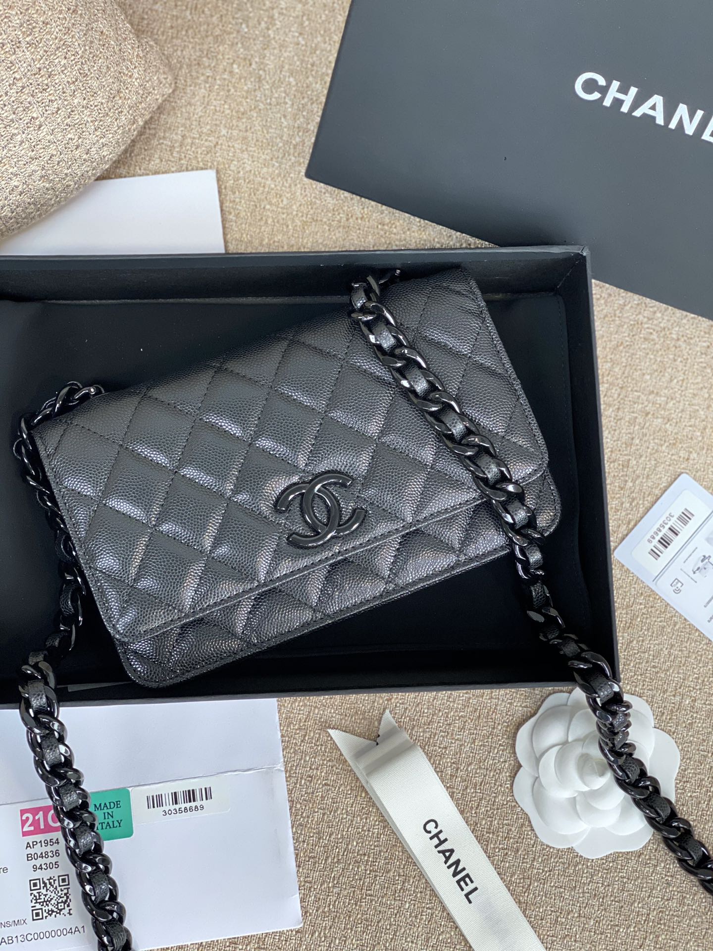 Ch@nel Woc-19*12*3.5CM