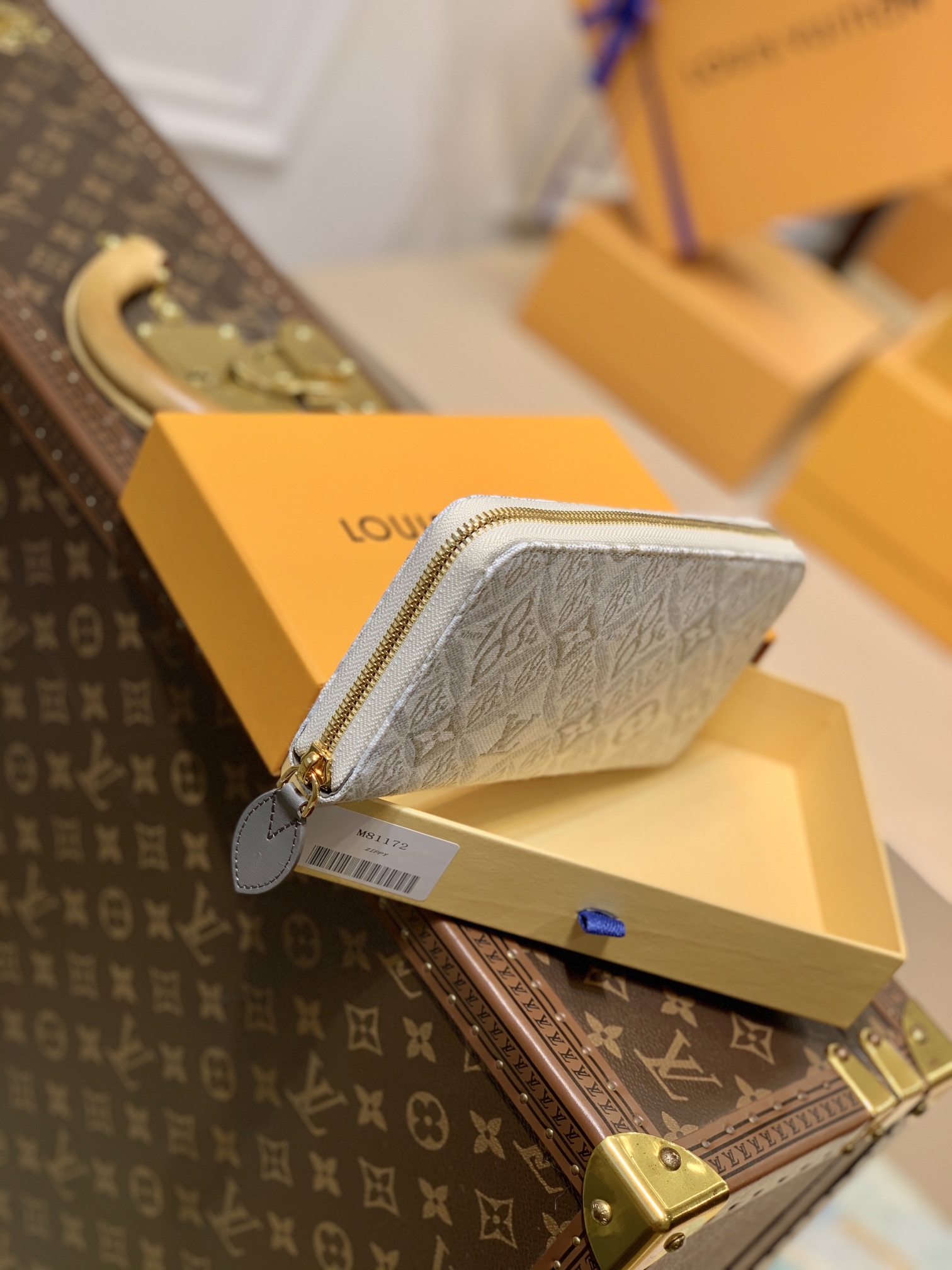 l**is V*t*n zippy wallet m81172-20*10cm