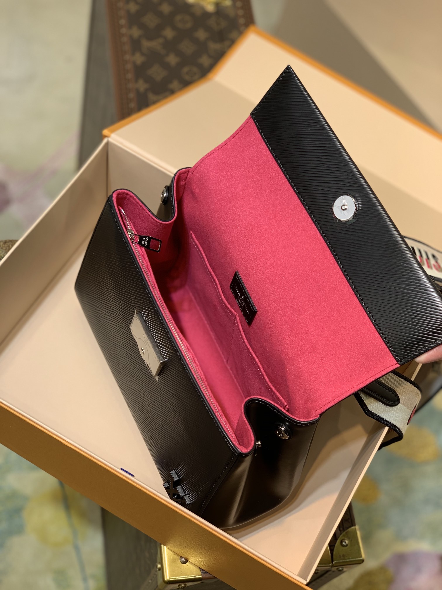 l**is V*t*n cluny bb handbags-m41305-28*19*11cm