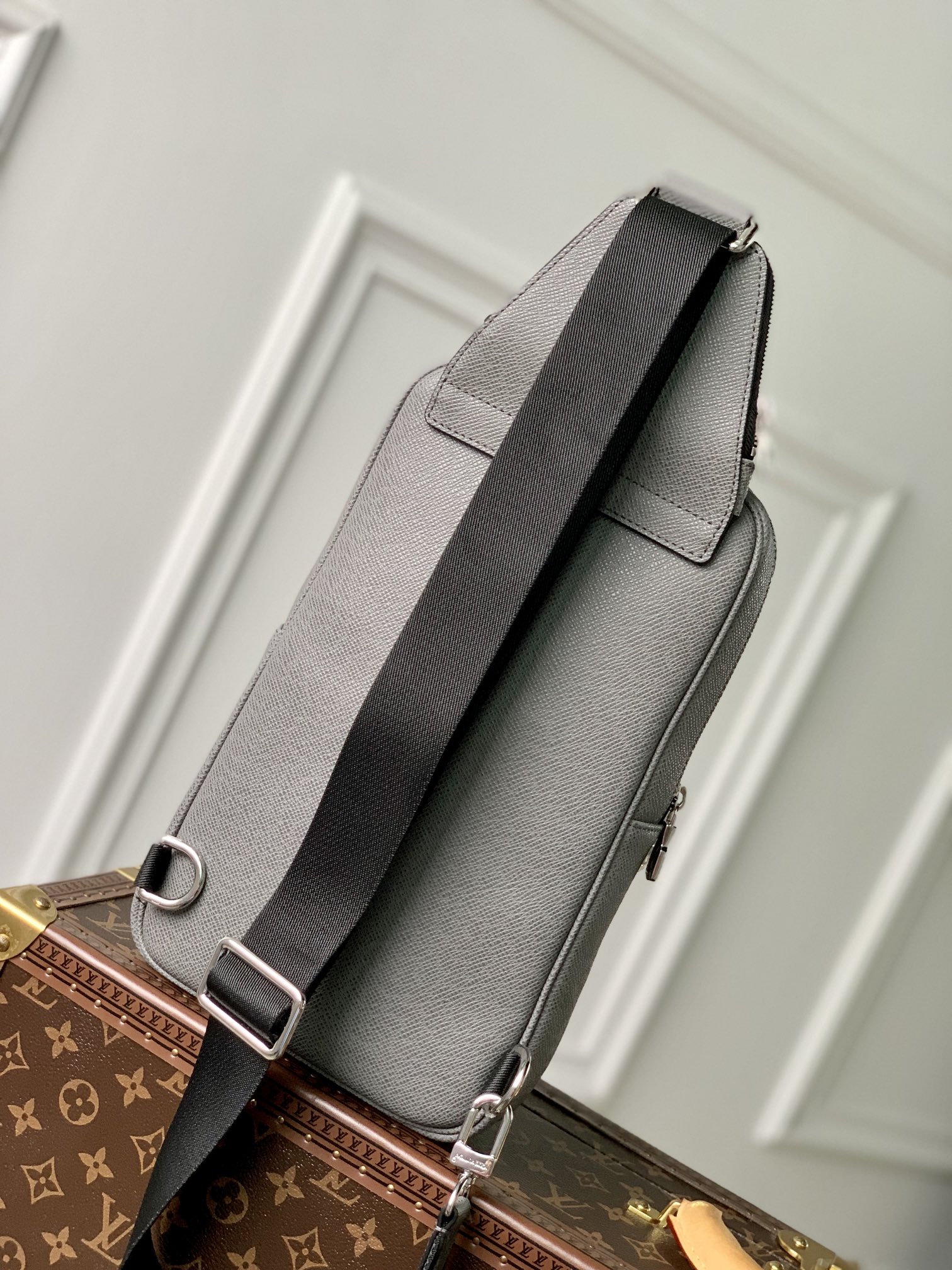 l**is V*t*n damier graphite avenue bag-20 *31 x*10cm