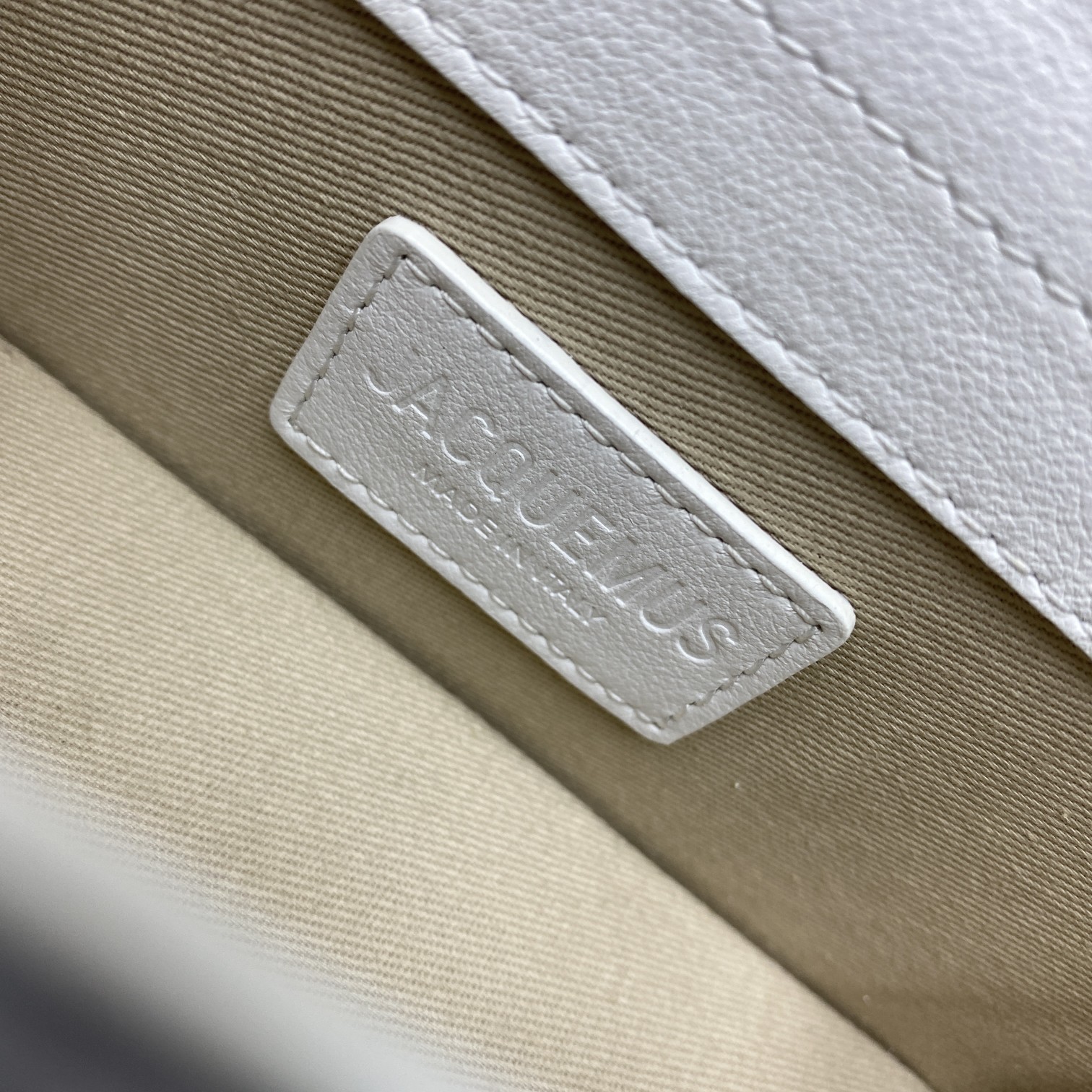 Jacquemus Small Bamnino Bag-18x6x7CM