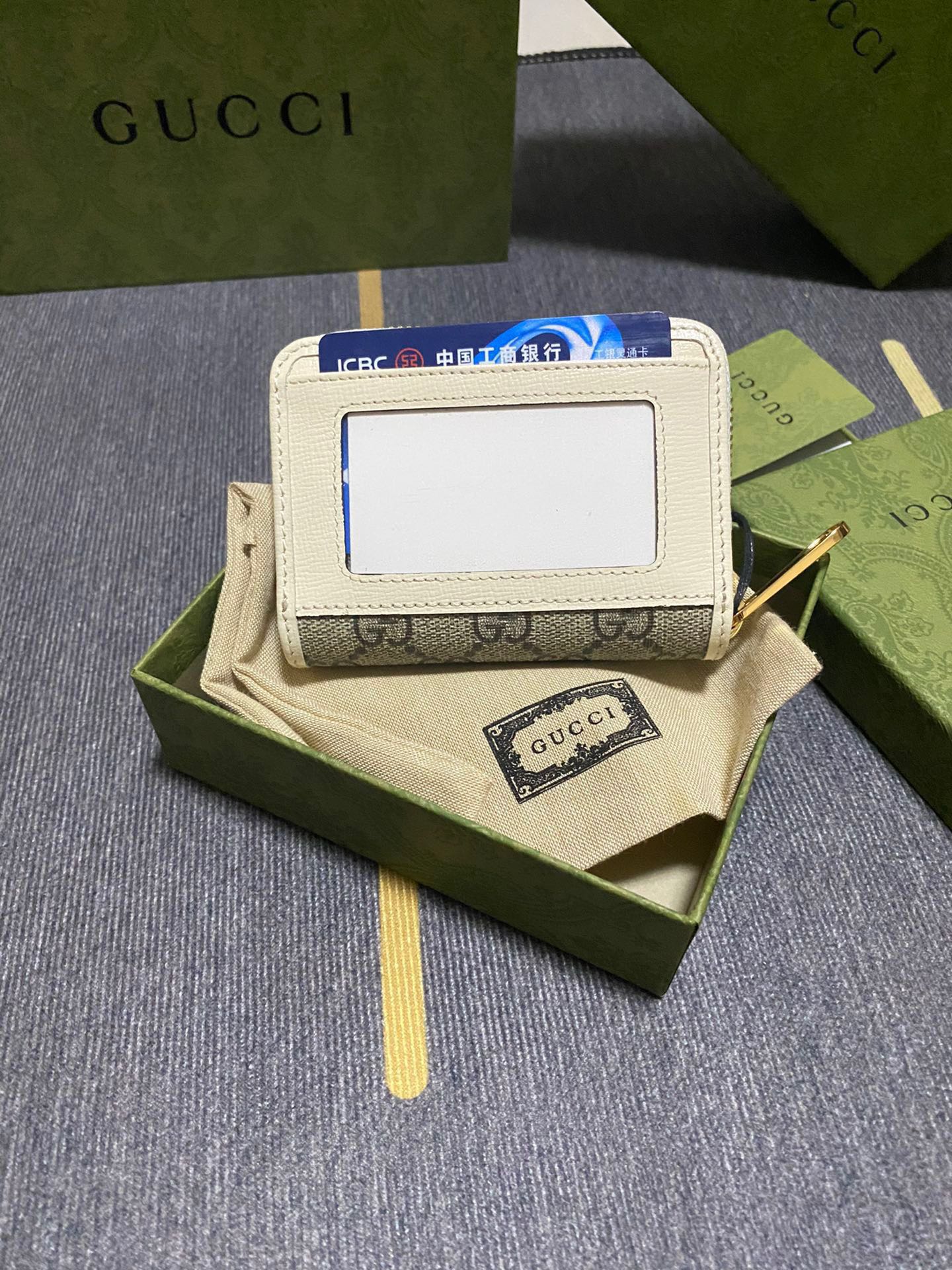 G*u*i wallet-11.5*8.5*3cm